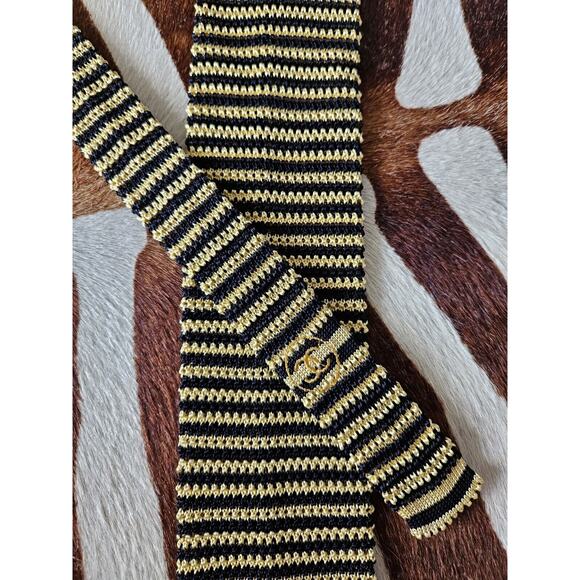 Vintage Chanel 100% Silk Gold Black Knit Tie Chain Edge CC Logo Made In Italy - Picture 2 of 8